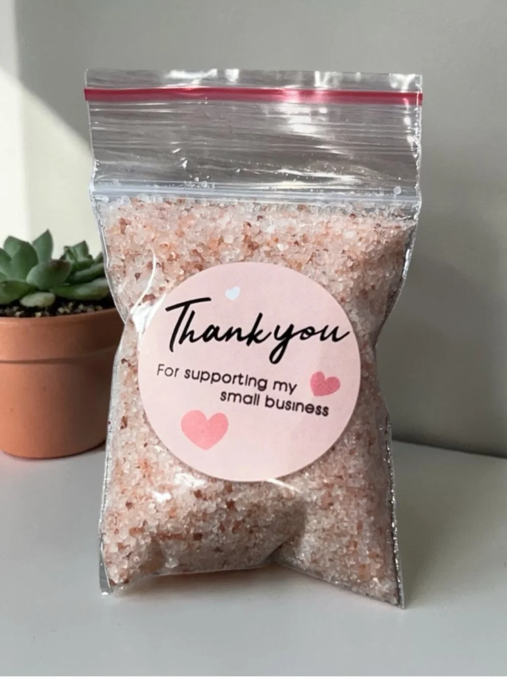 Pink Himalayan Salt - Picture 1 of 2